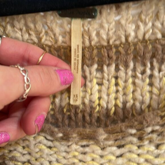 Free People Cropped Sweater - Picture 2 of 5